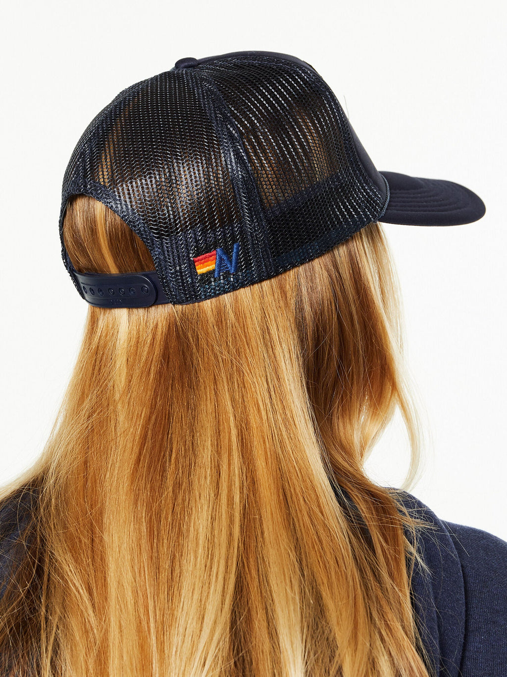 SKULL TRUCKER HAT NAVY