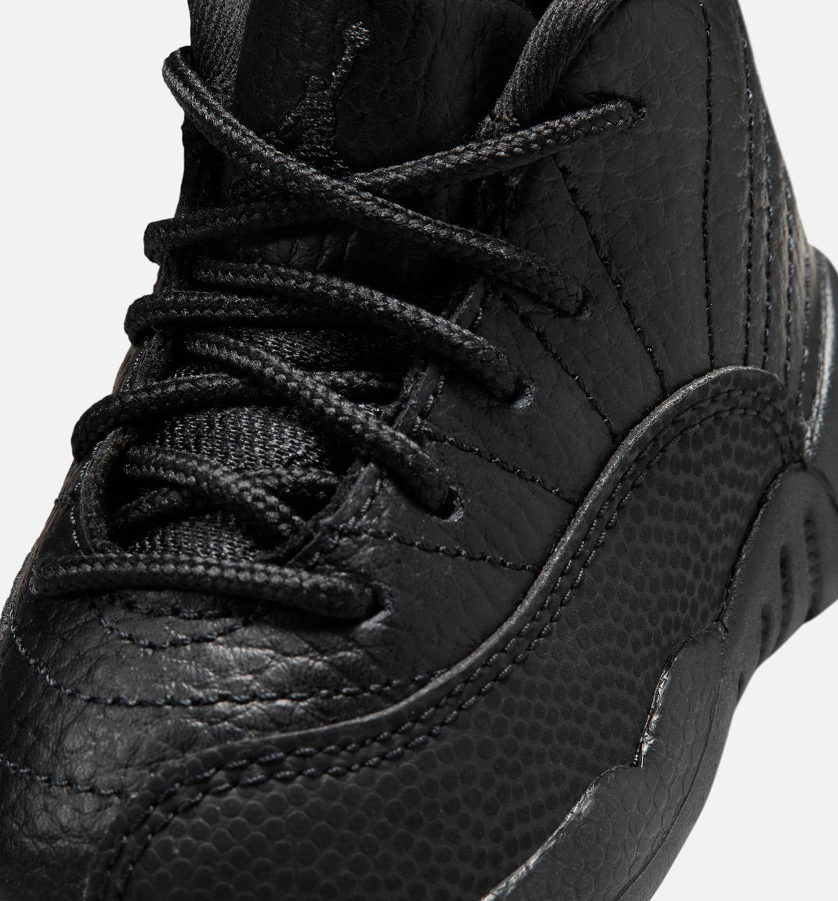 Air Jordan 12 Retro Bloodline – Infant & Toddler Lifestyle Shoe | Black/Varsity Red