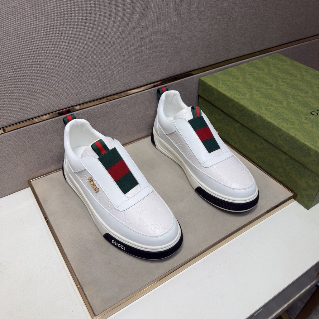 Gucci Green and Red Stripe Low-Top Sneakers
